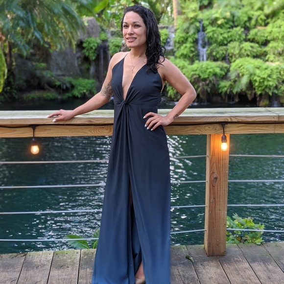 Meet your Posher! - Picture 3 of 4